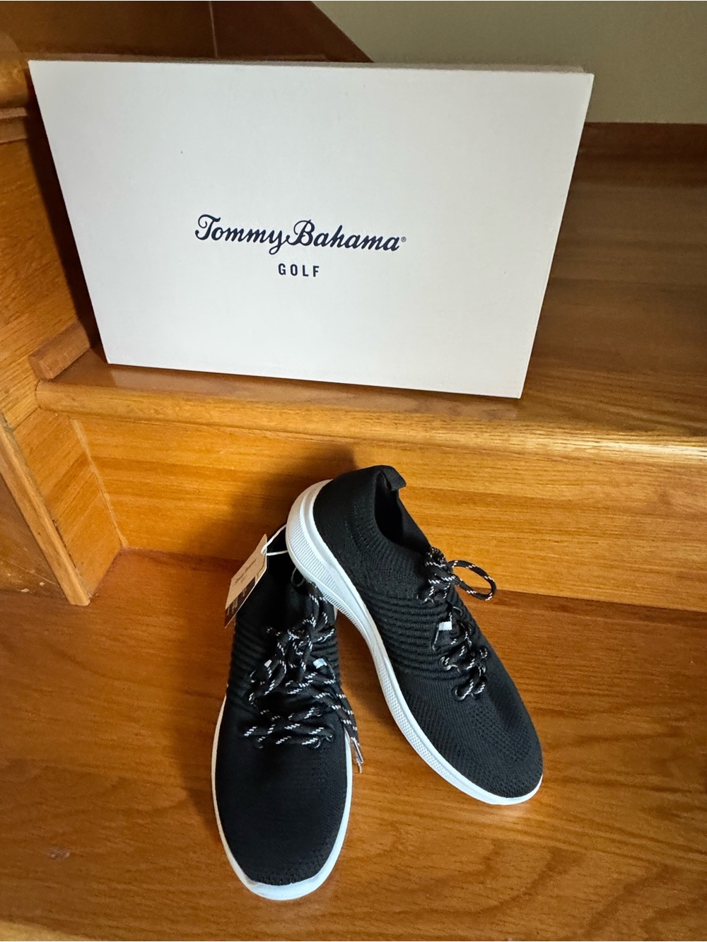 Tommy Bahama Women's Black Knit GolfSneakers